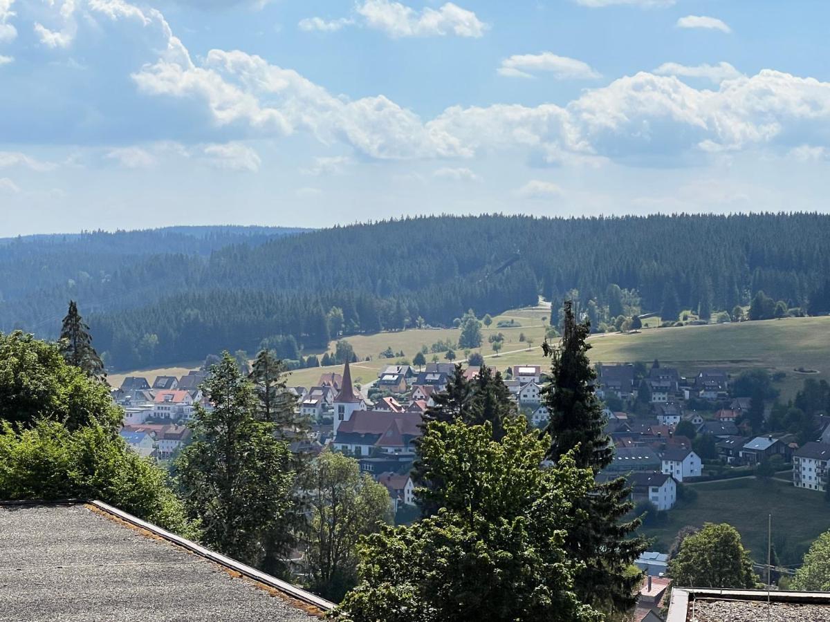 Apartment Annis Panoramablick Pool Sauna Tennis Schonach im Schwarzwald Buitenkant foto
